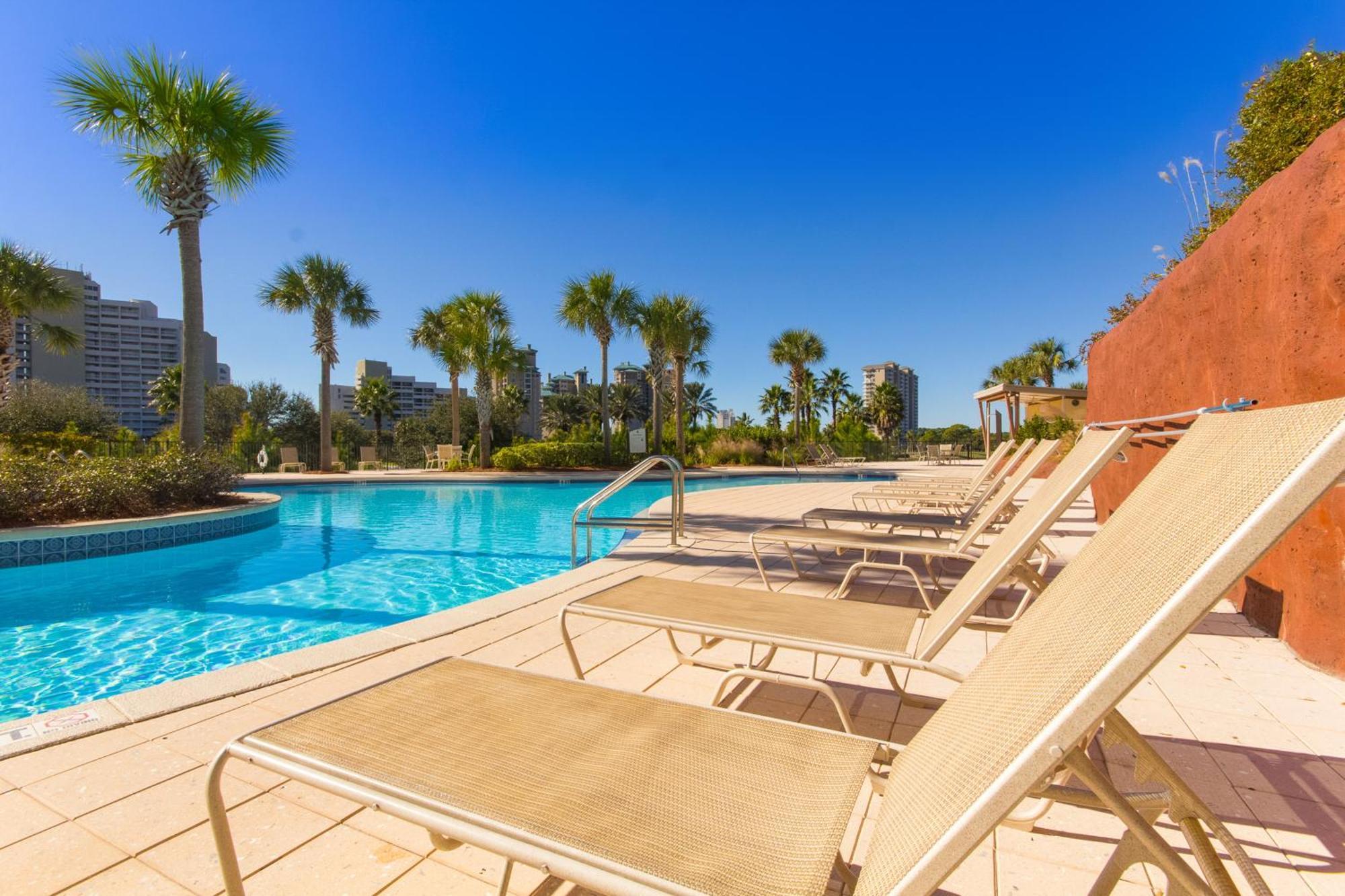 Luau Condos V Destin Room photo