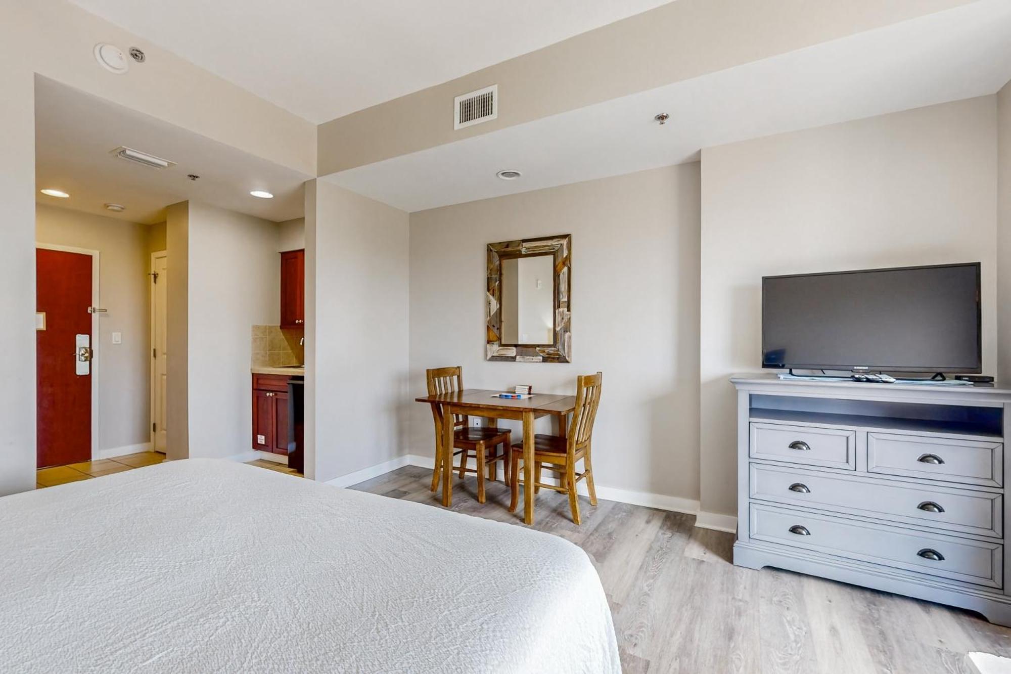 Luau Condos V Destin Room photo